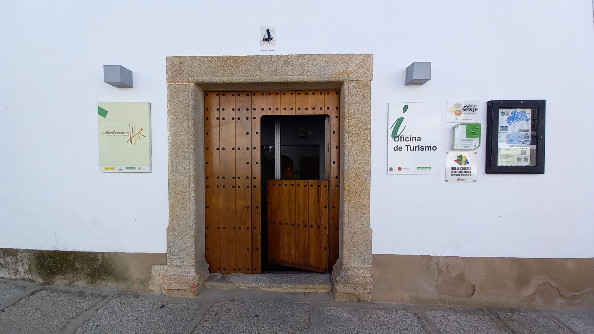 Fachada Centro de Vías Pecuarias, actualmente la oficina de turismo